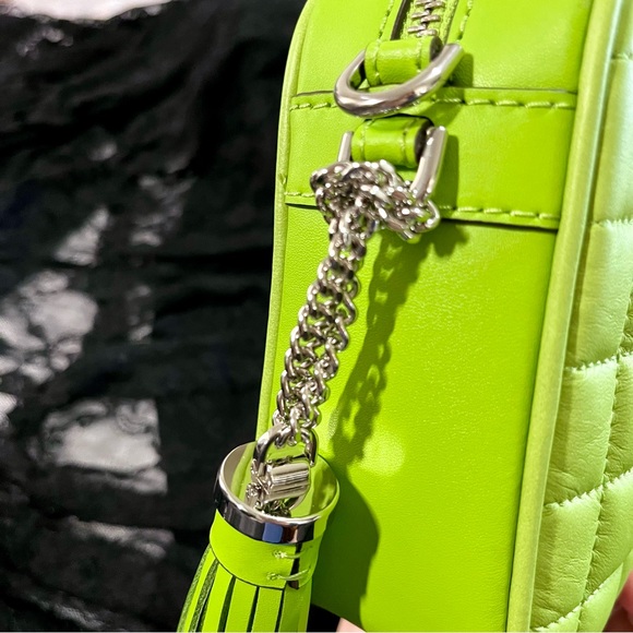 ✨Michael Kors✨ NWT MK Jet Set Medium Quilted Leather Camera Crossbody Bag Pear - Picture 11 of 17